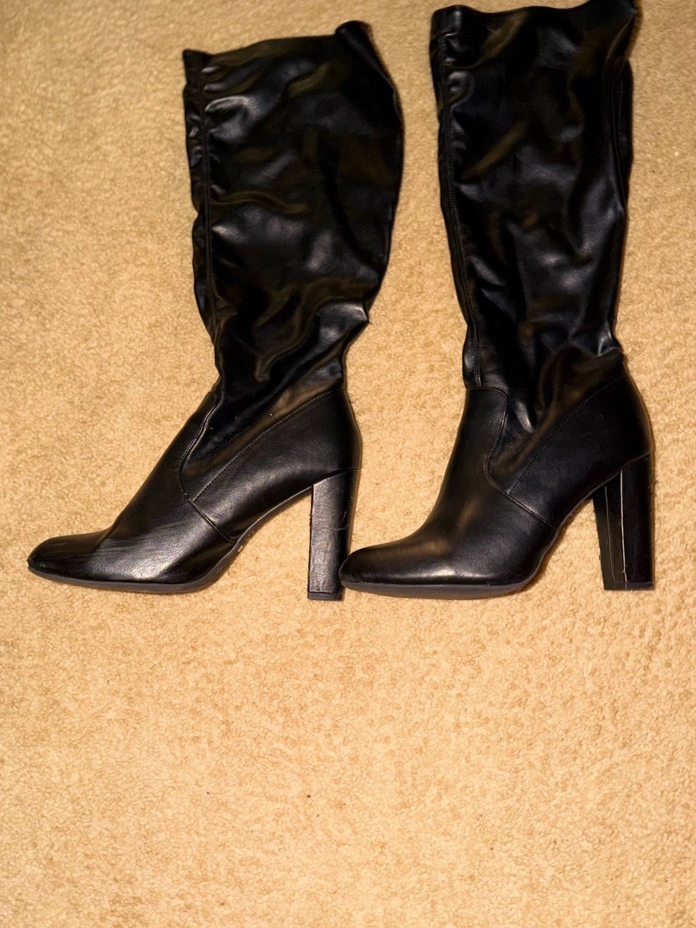 Classic Black Knee-High Block Heel Boots - Women's